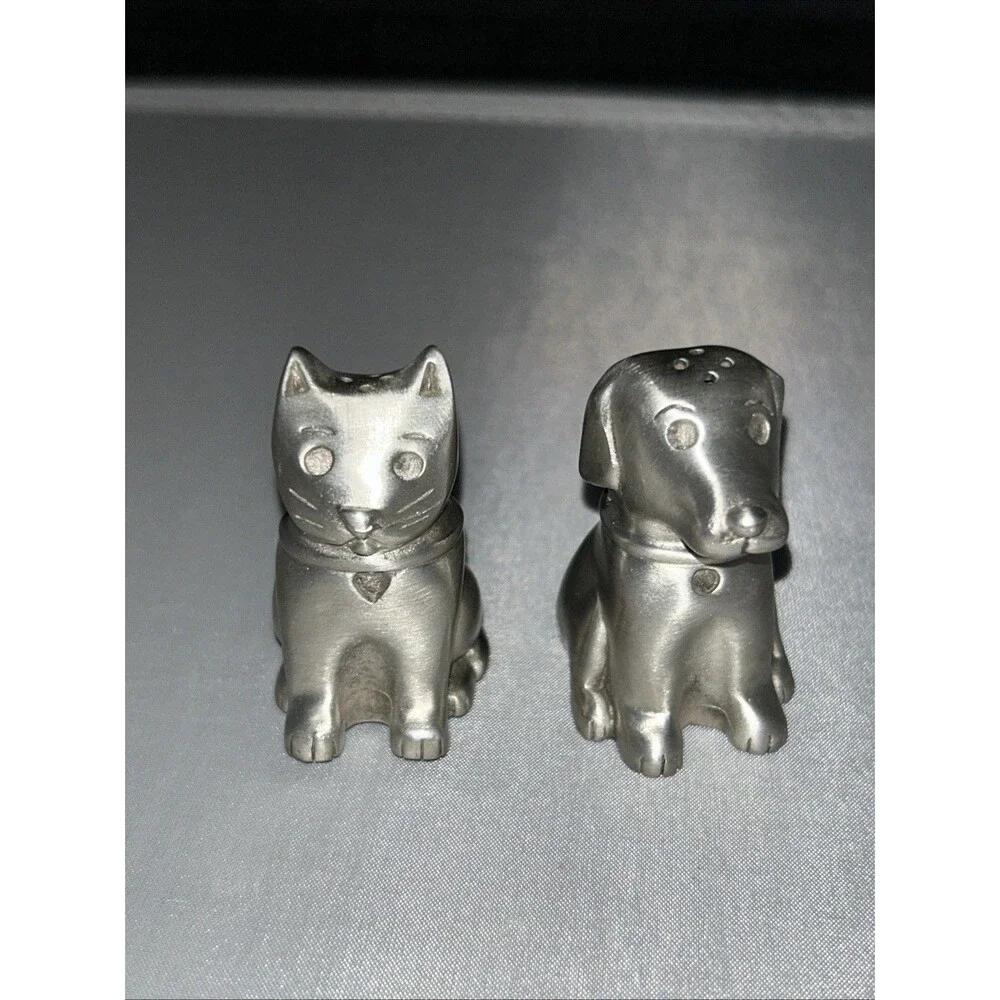 Anni + Co Dog & Cat Salt & Pepper Shakers Unused 2” Pewter
